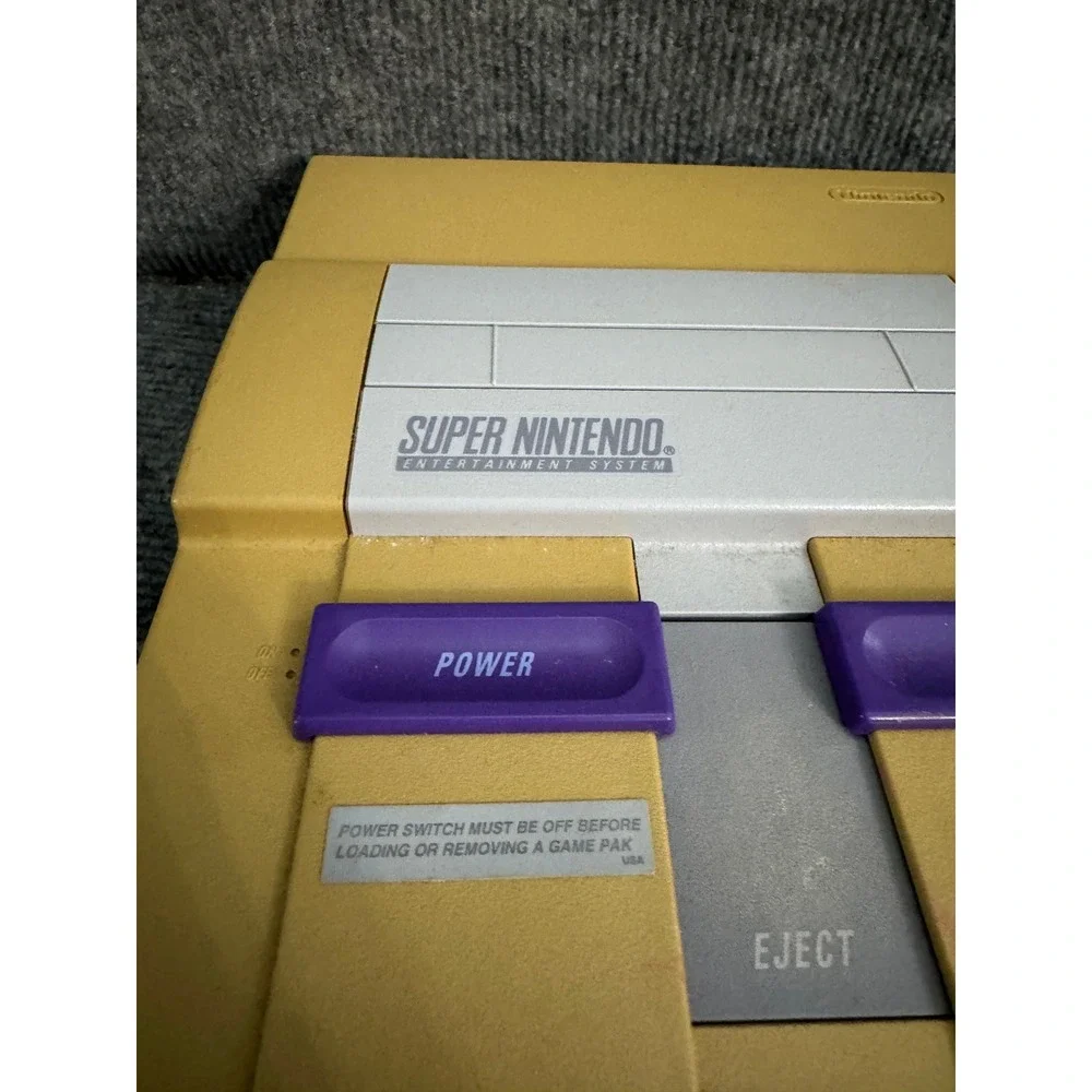 Nintendo Super NES SNES Console Bundle 2 Controllers AC Adapter RF Switch Bag